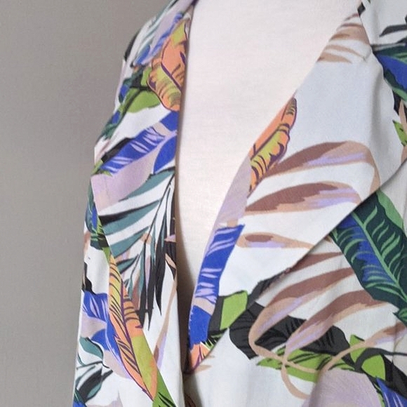 Sanctuary Tropical Print Blazer Size Medium - Picture 3 of 4